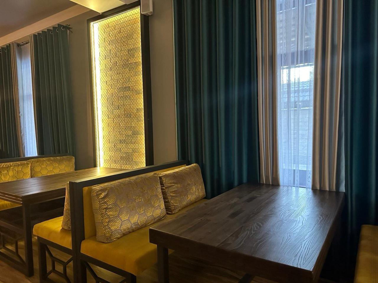 Grand Way Hotel ทาราซ ภายนอก รูปภาพ